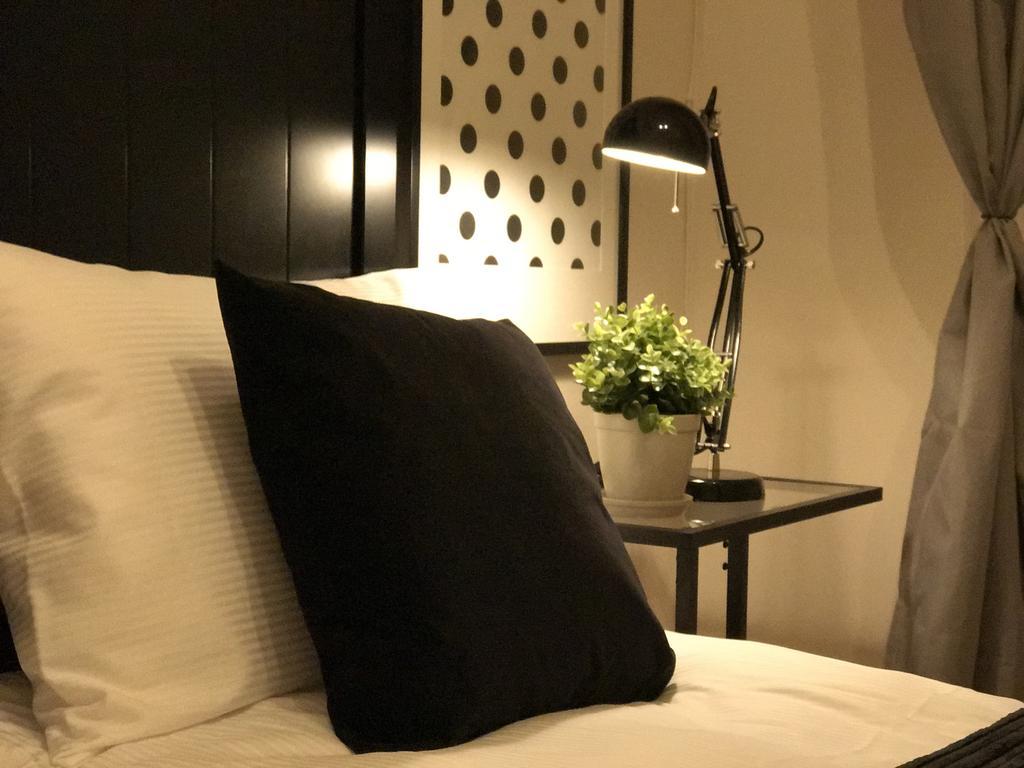 Czarna Kawka Apartamenty クラクフ エクステリア 写真