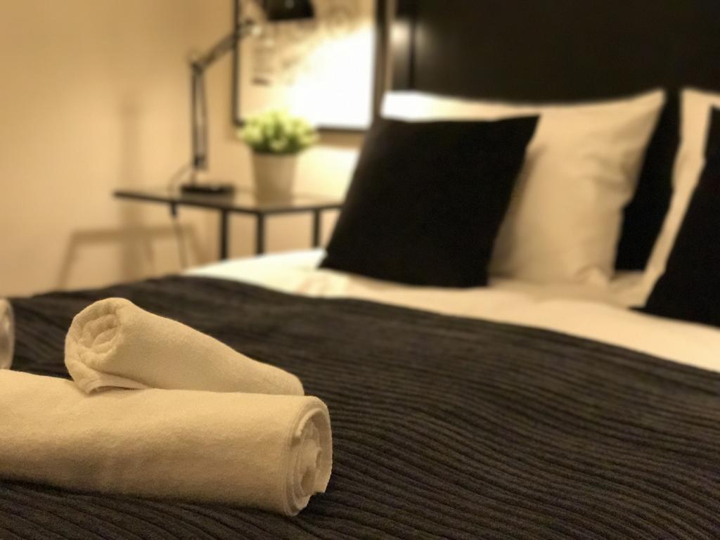 Czarna Kawka Apartamenty クラクフ エクステリア 写真